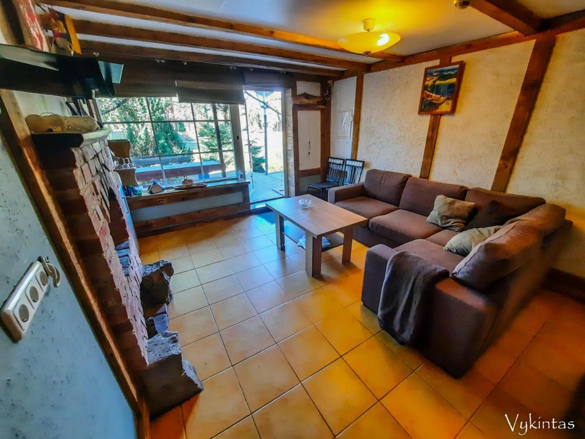 Rusnietis Guest House Bagian luar foto